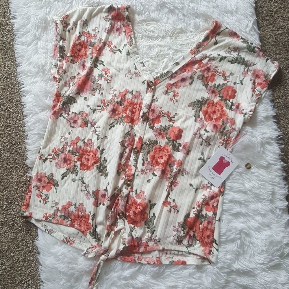 Bobbie‎ Brooks White Crochet Back Tie Front Floral Top Size Large New with tags